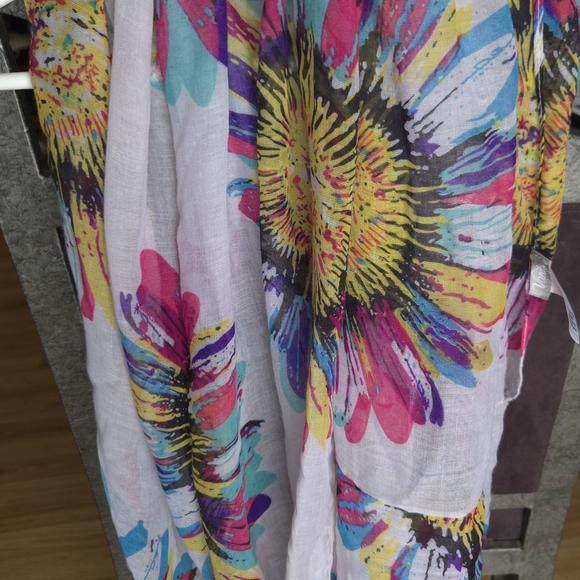 Colorful Abstract Infinity Scarf - Picture 3 of 5